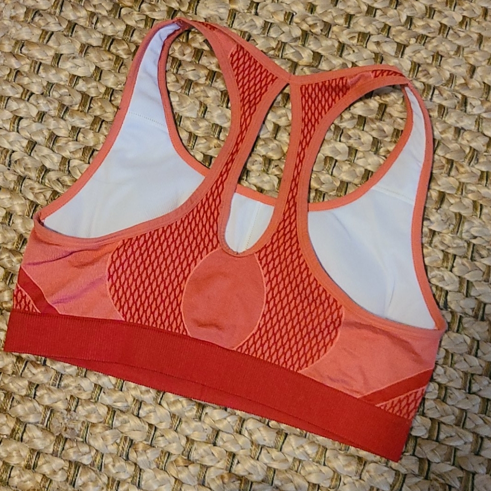 Sports bra - Picture 2 of 4
